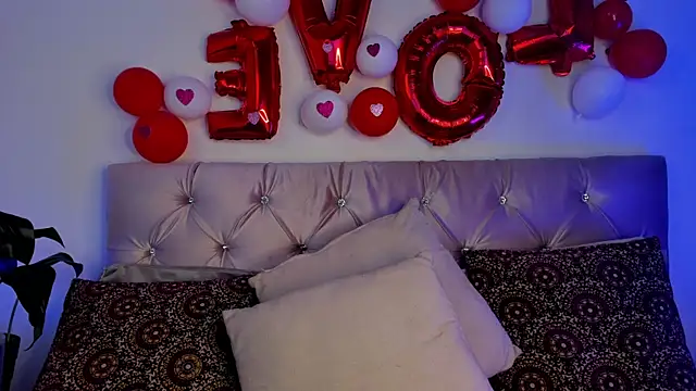 Snapshot of Redpandaa_ chatting on February 2025 02:27:02 PM Redpandaa online show from February 2025 02:27:02 PM