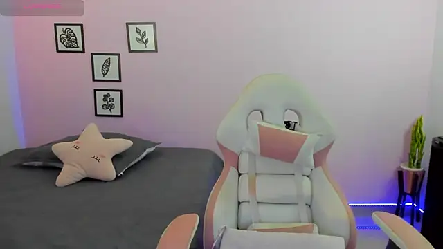 sophie pazz online show from December 2024 10:34:02 PM