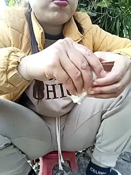 Snapshot of Fuckmehard2xx chatting on January 2025 03:43:01 AM Fuckmehard2xx online show from January 2025 03:43:01 AM