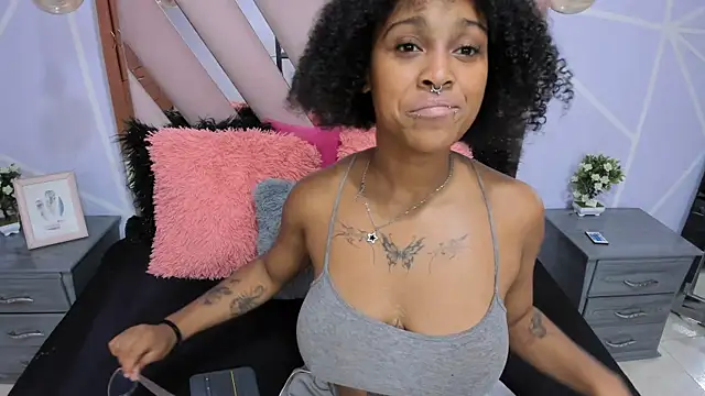 Elith noa online show from February 2025 07:31:02 PM