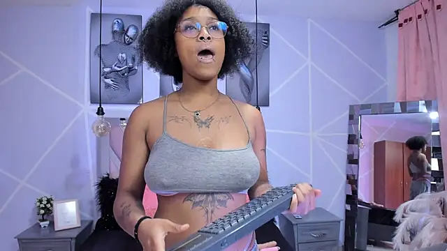 Elith noa online show from February 2025 10:32:01 PM