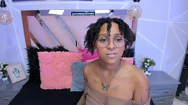 Elith noa online show from February 2025 10:52:02 PM