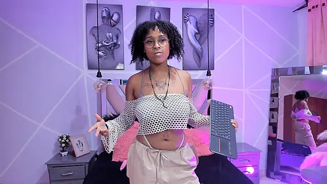 Elith noa online show from February 2025 10:29:02 PM