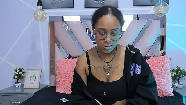 Elith noa online show from February 2025 01:41:01 AM