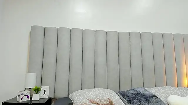 briannajackson  online show from February 2025 11:20:01 AM