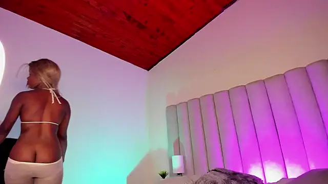 briannajackson  online show from March 2025 03:12:02 PM