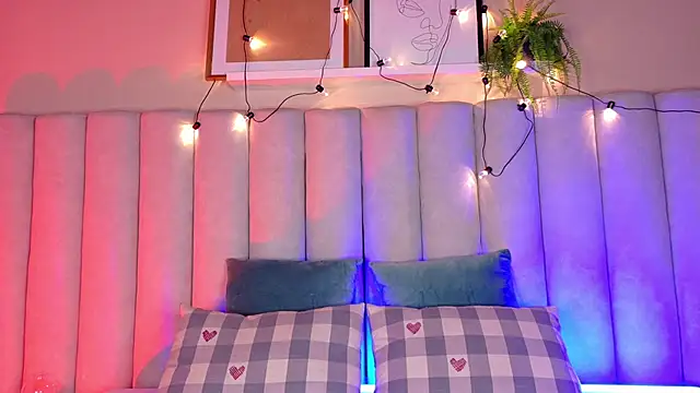 briannajackson  online show from September 2025 11:48:01 AM