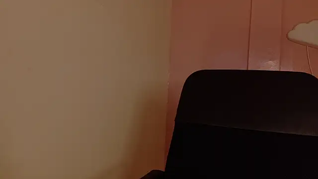 briannajackson  online show from November 2025 07:38:01 PM