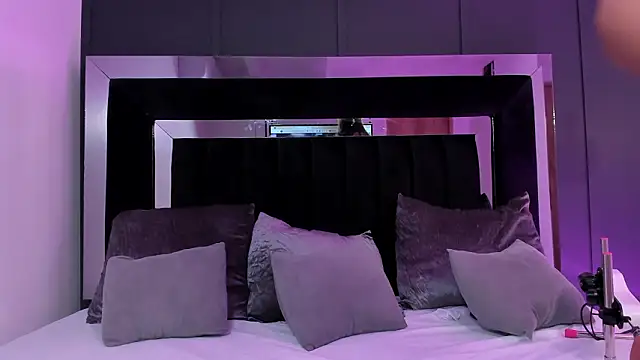 shaina vasquez online show from February 2026 06:26:01 AM