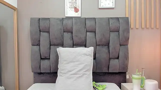 mariaa fernanda online show from January 2026 04:28:01 AM