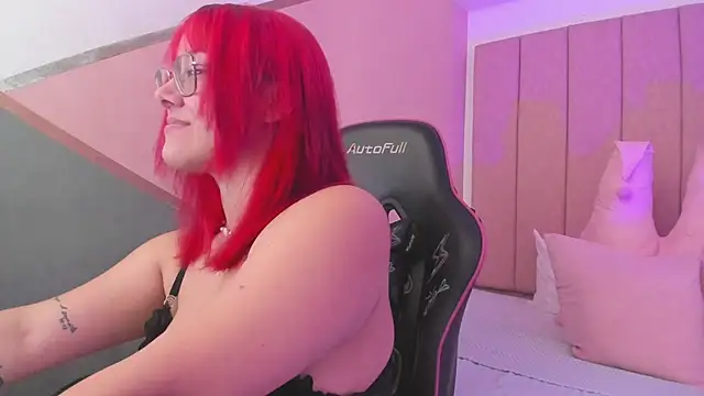 Snapshot of lilith_noahh chatting on December 2024 04:09:02 AM lilith noahh online show from December 2024 04:09:02 AM