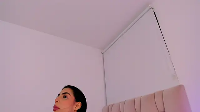 ZarianaEvanz online show from April 2026 11:06:01 PM