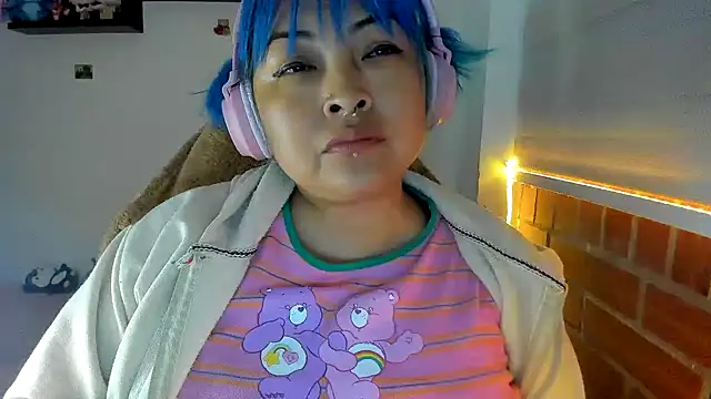 Shaddycute  online show from December 2025 01:48:02 AM