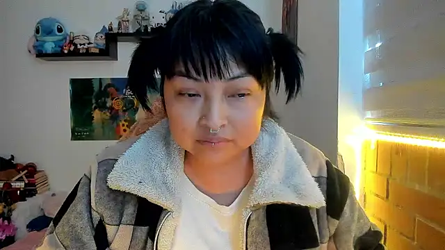 Shaddycute  online show from February 2026 02:57:02 PM