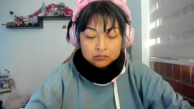 Shaddycute  online show from March 2026 12:42:02 PM