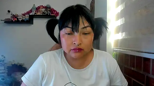 Shaddycute  online show from March 2026 01:00:02 PM