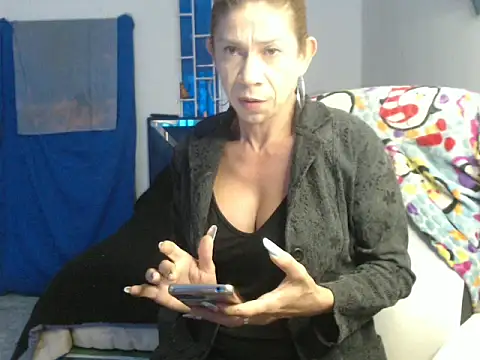 Antonella borja online show from November 2025 04:50:02 PM