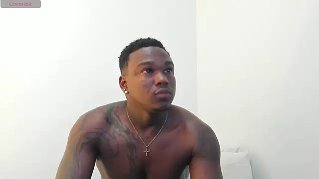 Troykhalil online show from November 2025 11:24:01 PM