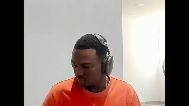 Troykhalil online show from February 2026 09:09:02 PM