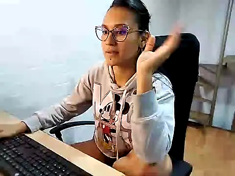 Jessie Desire online show from February 2025 05:18:02 AM