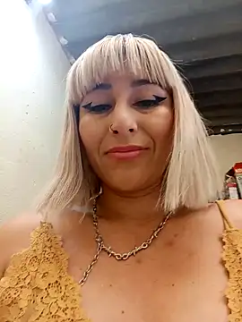 Snapshot of florecita9 chatting on December 2024 08:23:02 PM florecita9 online show from December 2024 08:23:02 PM