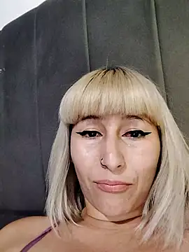 Snapshot of florecita9 chatting on January 2025 11:09:01 PM florecita9 online show from January 2025 11:09:01 PM