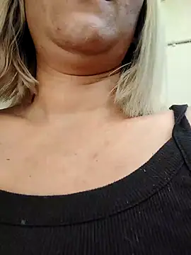 Snapshot of florecita9 chatting on January 2025 07:45:01 PM florecita9 online show from January 2025 07:45:01 PM