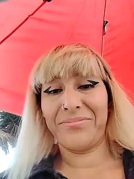 Snapshot of florecita9 chatting on February 2025 03:52:02 PM florecita9 online show from February 2025 03:52:02 PM