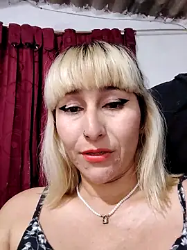 Snapshot of florecita9 chatting on February 2025 01:35:01 AM florecita9 online show from February 2025 01:35:01 AM