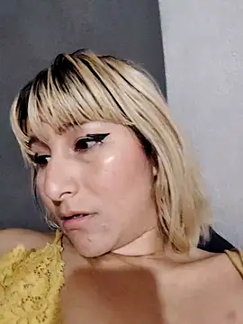 Snapshot of florecita9 chatting on February 2025 11:44:02 PM florecita9 online show from February 2025 11:44:02 PM