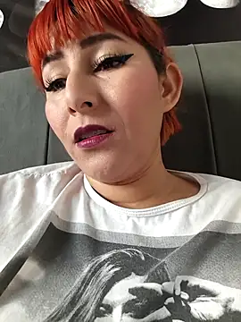 Snapshot of florecita9 chatting on November 2025 05:57:01 PM florecita9 online show from November 2025 05:57:01 PM