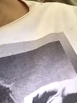 Snapshot of florecita9 chatting on November 2025 05:44:01 PM florecita9 online show from November 2025 05:44:01 PM