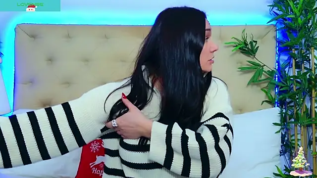 Snapshot of DaliyaArabian chatting on December 2025 01:17:01 PM DaliyaArabian online show from December 2025 01:17:01 PM