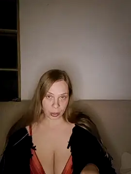 katiestevens online show from November 2025 09:47:02 PM