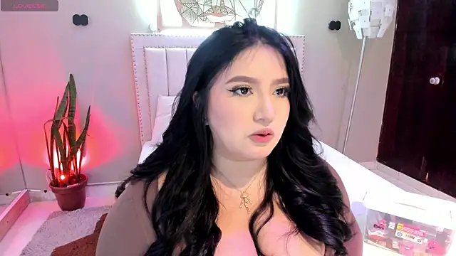 Snapshot of _nina_sweet chatting on November 2025 12:05:02 PM nina sweet online show from November 2025 12:05:02 PM