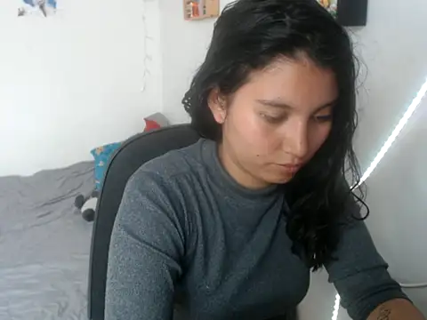 HannaKlein online show from December 2025 07:08:02 PM