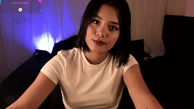 Snapshot of caro03x chatting on September 2025 02:58:02 AM caro03x online show from September 2025 02:58:02 AM