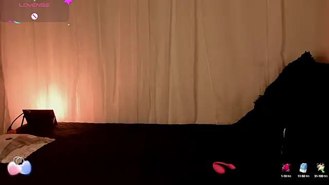 Snapshot of caro03x chatting on October 2025 02:59:01 AM caro03x online show from October 2025 02:59:01 AM