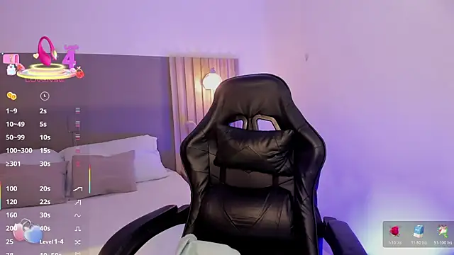 Snapshot of caro03x chatting on October 2025 03:58:02 AM caro03x online show from October 2025 03:58:02 AM