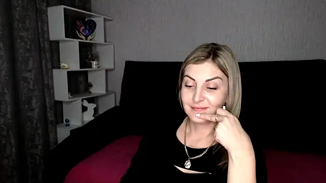 Amelia Harper online show from December 2024 06:39:01 PM