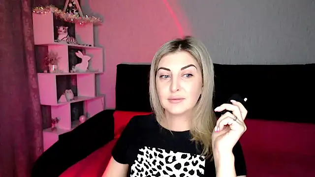 Amelia Harper online show from December 2024 02:17:02 PM