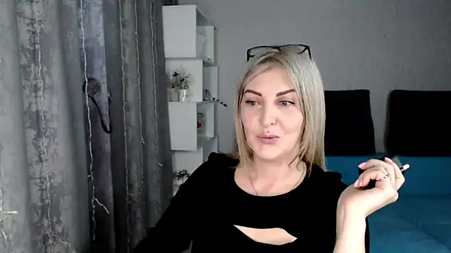 Amelia Harper online show from March 2025 03:12:02 PM