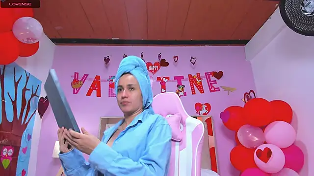 Miia harper  online show from February 2025 07:31:02 PM