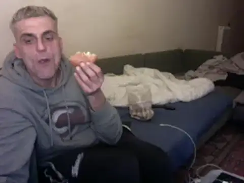 skossa777 online show from March 2025 08:37:01 PM