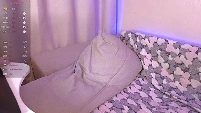 EkaterinaUpple online show from December 2024 08:11:01 PM