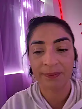 karenlennox1 online show from June 2026 09:31:01 PM