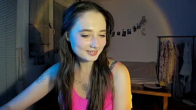 Jenny darling love online show from September 2025 06:20:01 PM