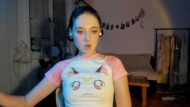 Jenny darling love online show from September 2025 06:11:02 PM