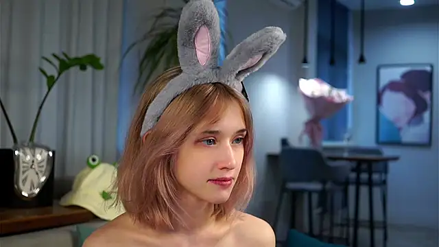 EdlinHargus online show from February 2025 07:56:01 AM