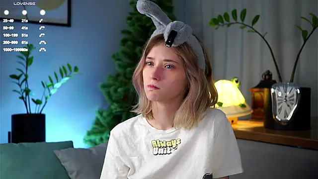 EdlinHargus online show from February 2025 11:10:02 PM